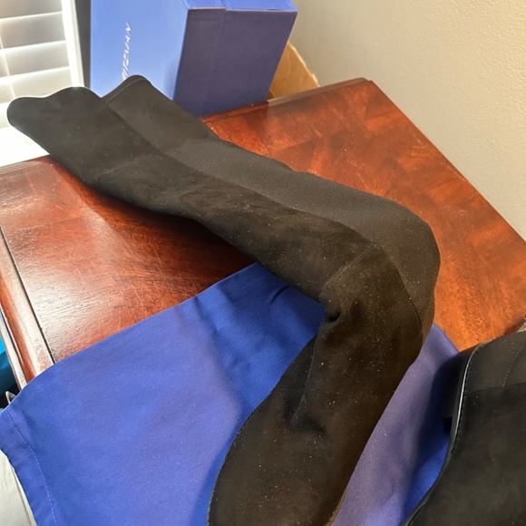 NEW Size 5 Over the Knee Suede Stuart Weitzman Boots - Picture 2 of 6